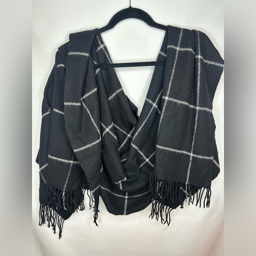 Madewell Womens Cape Scarf Black and White Grid